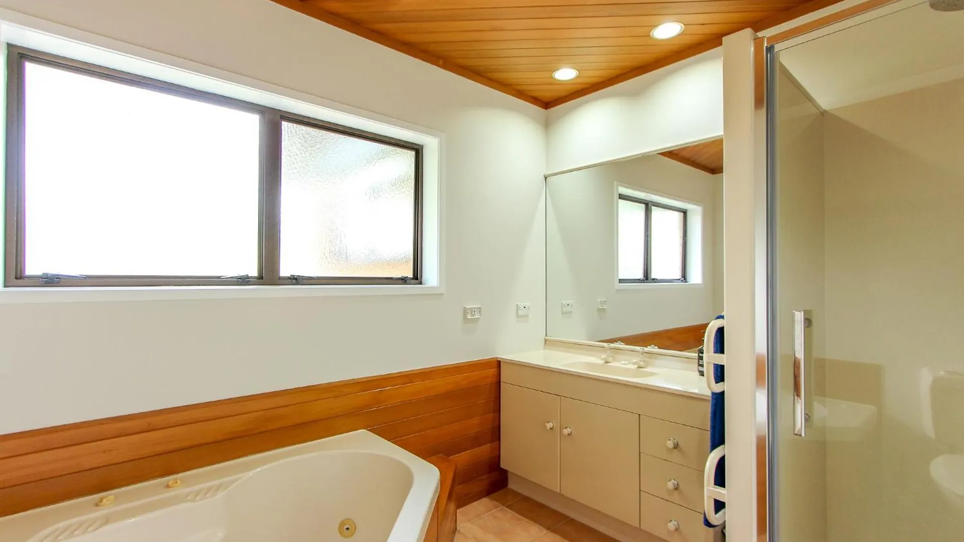 Holiday home Spacious Retreat With Mountain View Rotorua