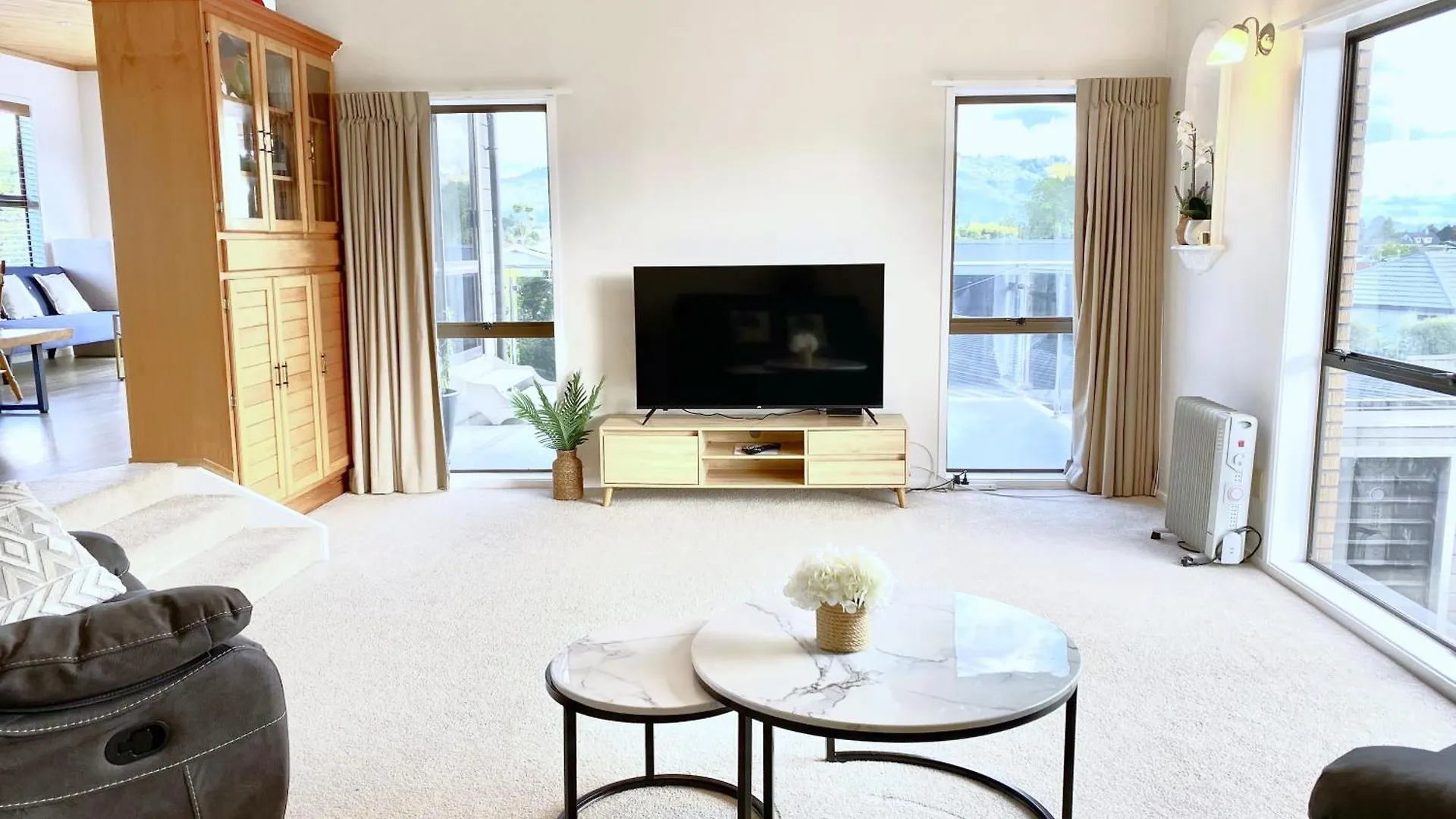 Spacious Retreat With Mountain View Rotorua Holiday home